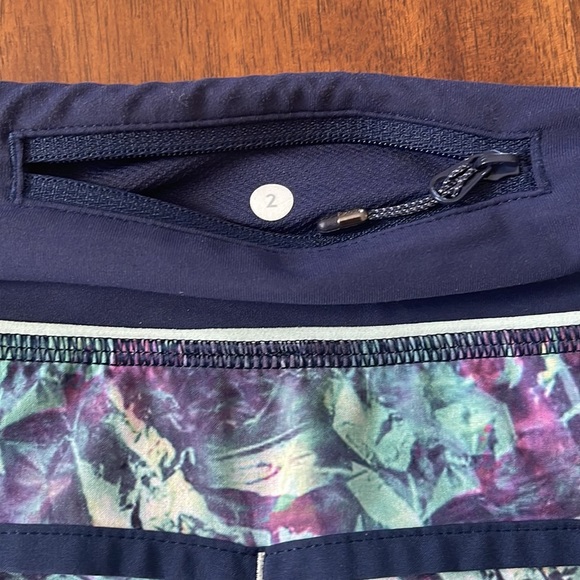 Lululemon speed shorts 2 - Picture 3 of 7